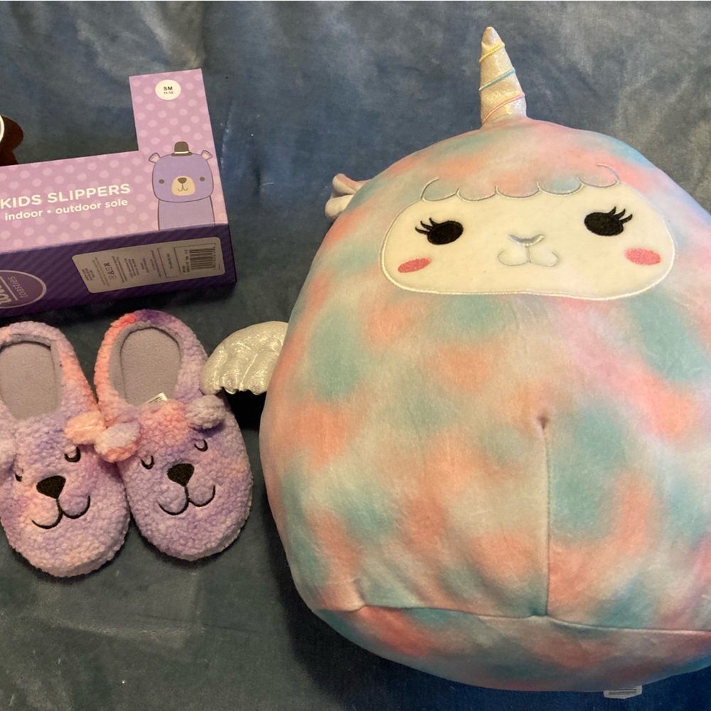 Children’s Totes Slippers w/Squishmellow Gift Lot Size 11/12 Toasties Pink Bears